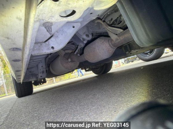 Used 2004 AT toyota regiusace-van KDH200V Image[18]