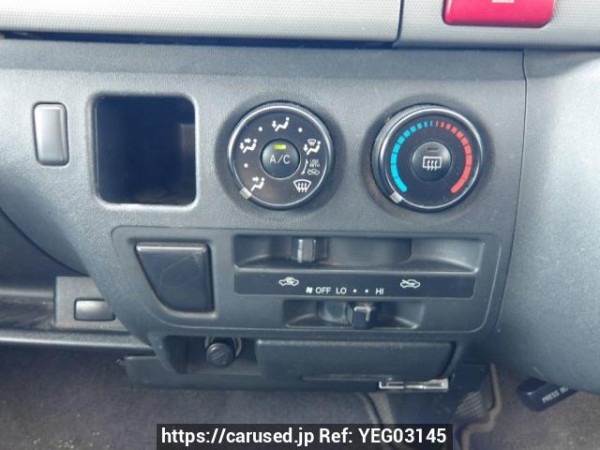 Used 2004 AT toyota regiusace-van KDH200V Image[25]