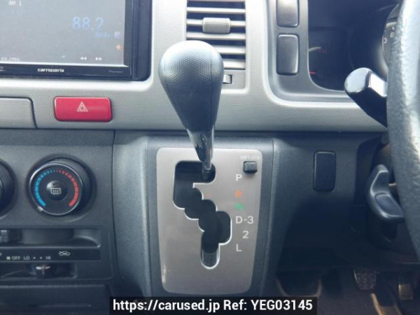 Used 2004 AT toyota regiusace-van KDH200V Image[26]