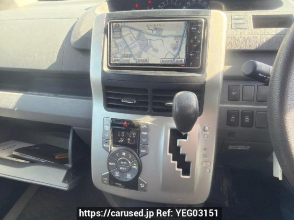 Used 2010 AT toyota voxy ZRR70G Image[12]