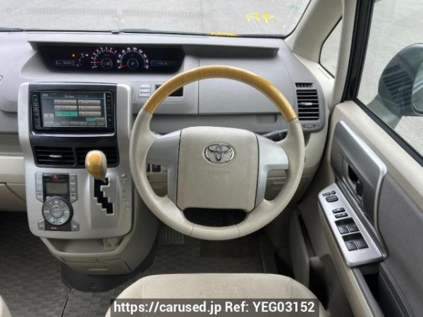 Used 2009 AT toyota noah ZRR70W Image[18]