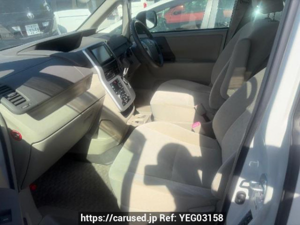 Used 2010 AT toyota noah ZRR70G Image[9]