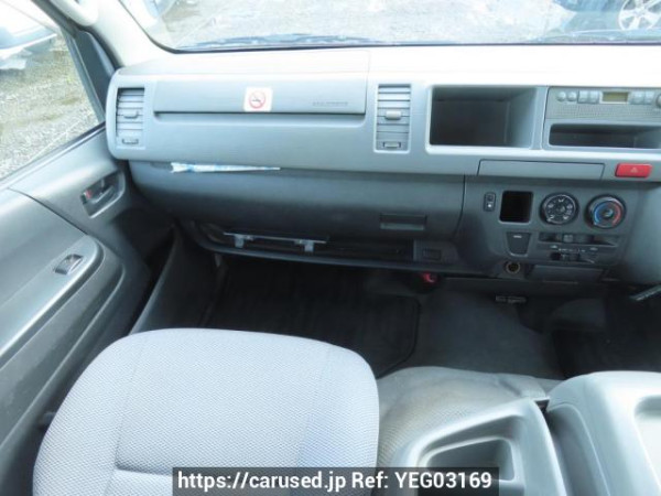 Used 2005 AT toyota hiace-wagon TRH214W Image[17]