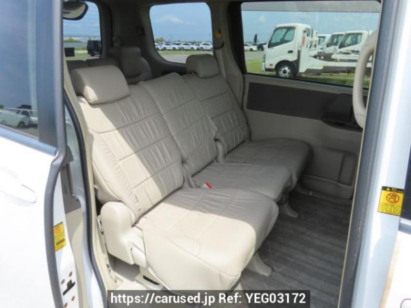Used 2009 AT toyota noah ZRR70G Image[18]