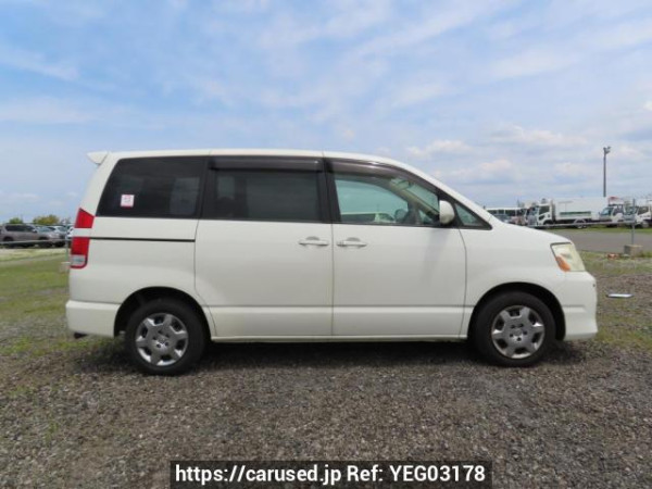 Used 2005 AT toyota noah AZR60G Image[7]
