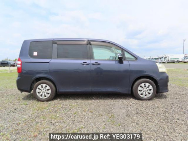 Used 2010 AT toyota noah ZRR70G Image[7]