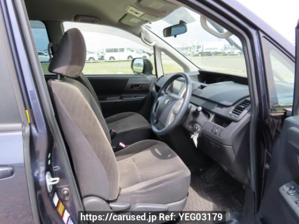Used 2010 AT toyota noah ZRR70G Image[18]