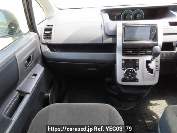 Used 2010 AT toyota noah ZRR70G Image[25]