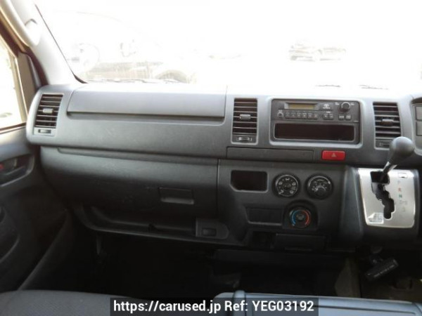 Used 2017 AT toyota regiusace-van KDH201V Image[17]