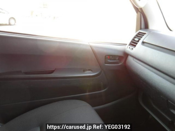 Used 2017 AT toyota regiusace-van KDH201V Image[27]