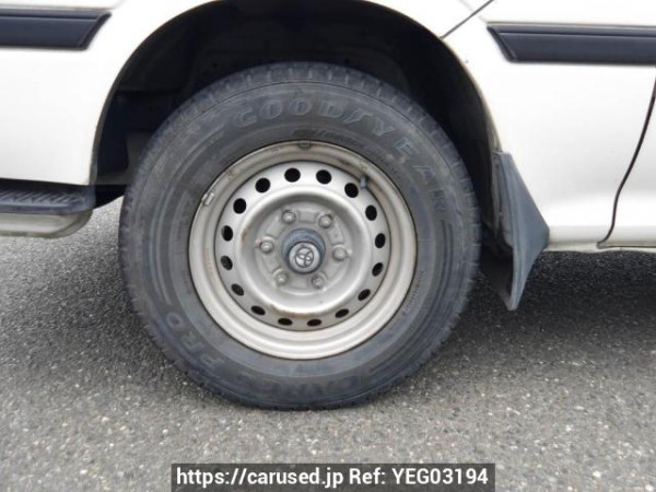 Used 2004 AT toyota regiusace-van TRH102V Image[31]