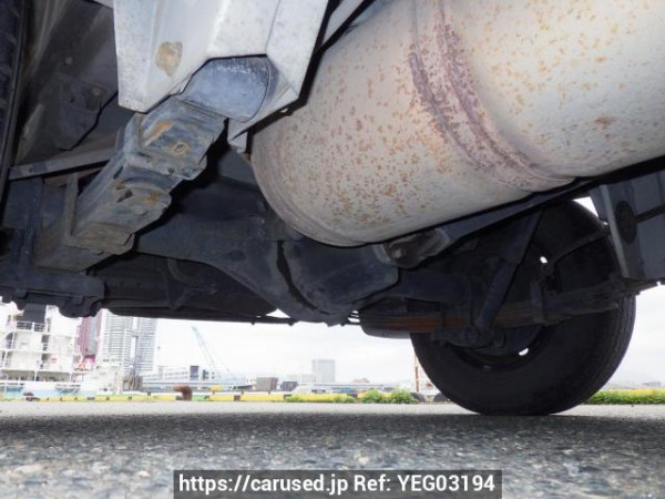 Used 2004 AT toyota regiusace-van TRH102V Image[37]