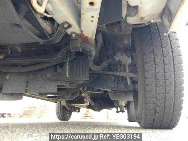 Used 2004 AT toyota regiusace-van TRH102V Image[39]