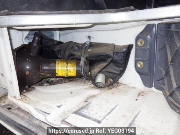 Used 2004 AT toyota regiusace-van TRH102V Image[44]