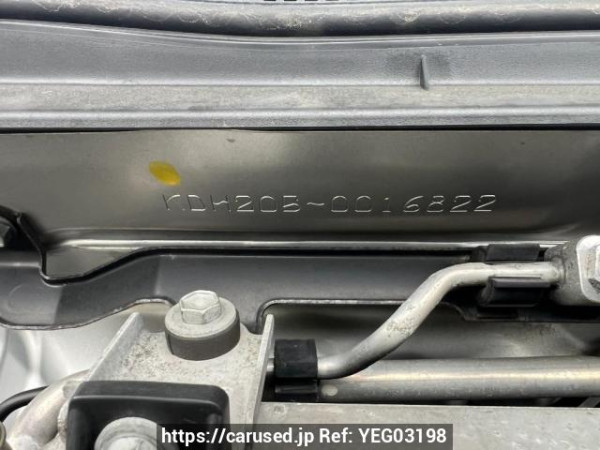Used 2005 AT toyota regiusace-van KDH205V Image[11]