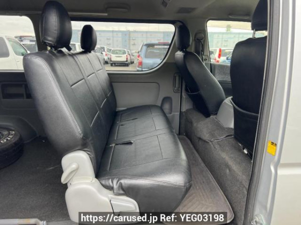 Used 2005 AT toyota regiusace-van KDH205V Image[14]