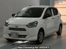Daihatsu Mira e:S LA350S