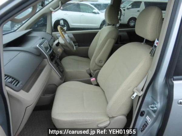 Used 2009 AT toyota noah ZRR70W Image[16]
