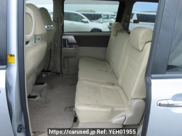 Used 2009 AT toyota noah ZRR70W Image[19]