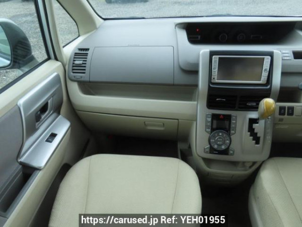 Used 2009 AT toyota noah ZRR70W Image[23]