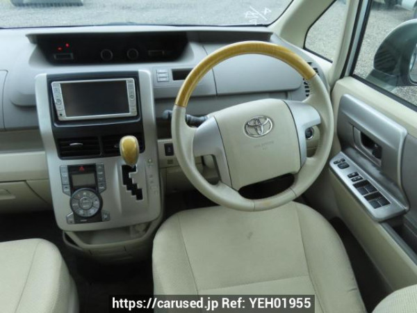 Used 2009 AT toyota noah ZRR70W Image[25]