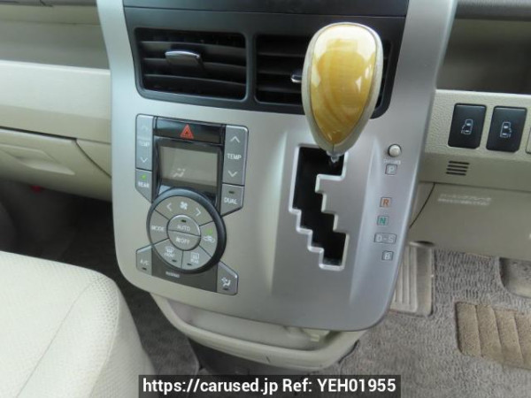 Used 2009 AT toyota noah ZRR70W Image[28]