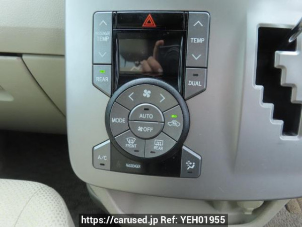 Used 2009 AT toyota noah ZRR70W Image[29]