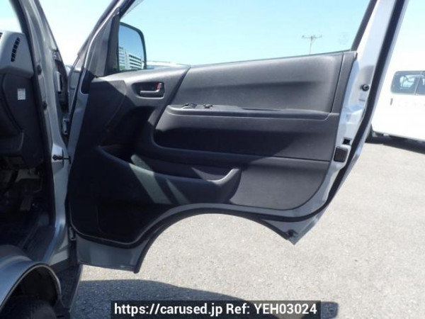 Used 2006 AT toyota hiace-wagon TRH214W Image[14]