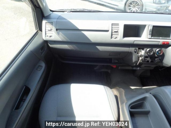 Used 2006 AT toyota hiace-wagon TRH214W Image[21]
