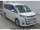 Toyota Noah ZWR90W