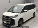 Toyota Noah ZWR90W