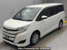Toyota Noah ZRR80G