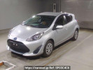 Toyota Aqua NHP10