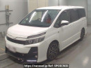 Toyota Voxy ZRR80W