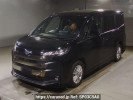 Toyota Noah ZWR90W