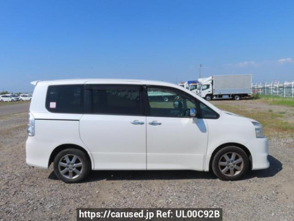 Used 2010 AT toyota voxy ZRR70W Image[7]