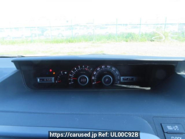 Used 2010 AT toyota voxy ZRR70W Image[29]