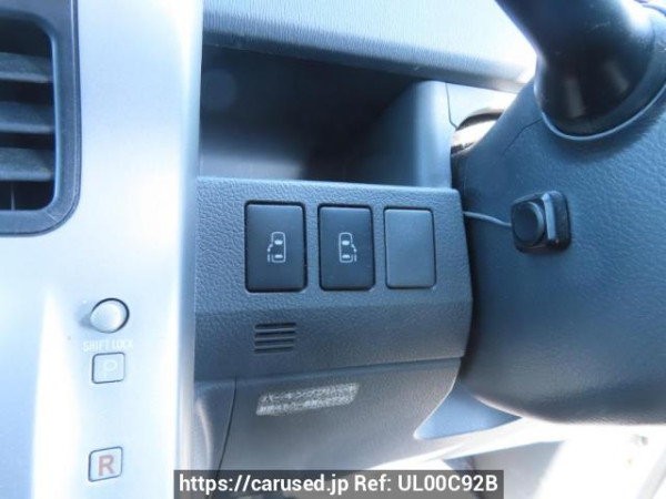 Used 2010 AT toyota voxy ZRR70W Image[31]