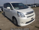 Toyota Noah ZRR70W