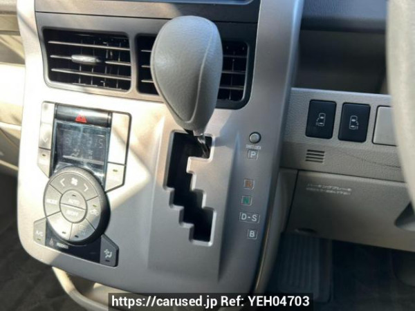 Used 2009 AT toyota noah ZRR70G Image[24]
