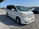 Toyota Noah ZRR70G