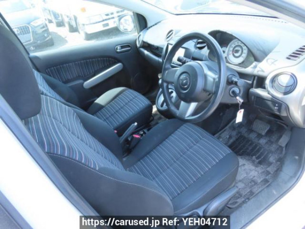 Used 2009 AT mazda demio DE3FS Image[12]
