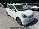 Daihatsu Mira e:S LA300S