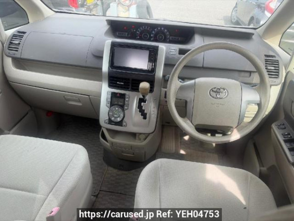 Used 2009 AT toyota noah ZRR70G Image[13]