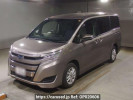 Toyota Noah ZWR80G