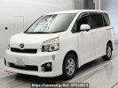 Toyota Voxy ZRR75W