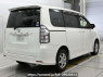 Used 2010 AT toyota voxy ZRR75W Image[1]