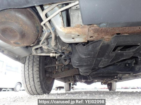 Used 2005 AT toyota regiusace-van KDH200V Image[32]