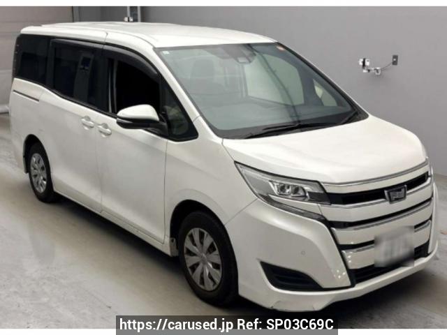 Usado Toyota Noah 2021 a venda - Carros usados japoneses Carused.jp