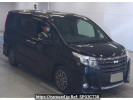Toyota Noah ZRR80W